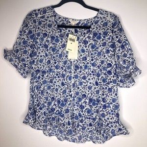NWT Lucky Brand blue floral blouse Size M